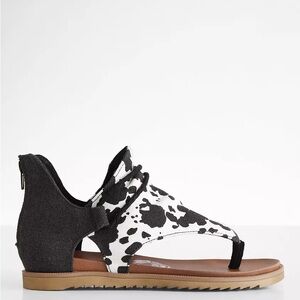 Stylish Black and White Women's Sandals